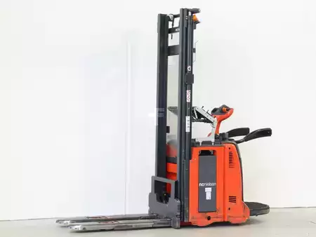 Stoccatori 2016  Linde L12AP/133-00 (2)