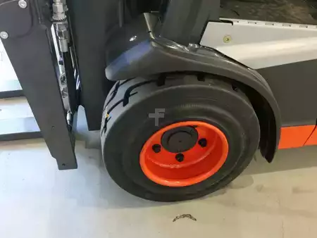 Electric - 3 wheels 2016  Linde E18/386-02 EVO (4)