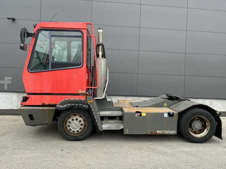 Terminal tractor 2018  Terberg YT222 4X2 (1)