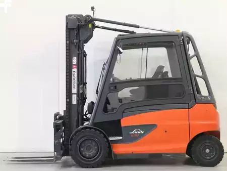 Eléctrica de 4 ruedas 2015  Linde E50/600HL/388 (1)