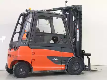 Eléctrica de 4 ruedas 2015  Linde E50/600HL/388 (3)