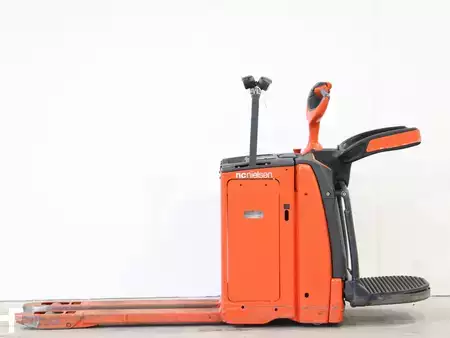 Nízkozdvižný vozík 2019  Linde T20AP/1153-00 (1)