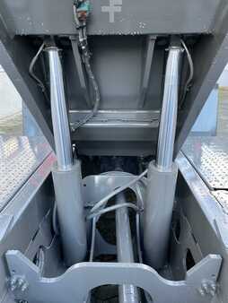 Terminal tractor 2018  Terberg YT222 4X2 (11)