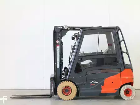 Elektro 4 Rad 2013  Linde E25L/387 (1)