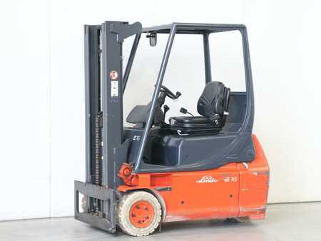 3-wiel elektrische heftrucks 1997  Linde E16/335 (2)
