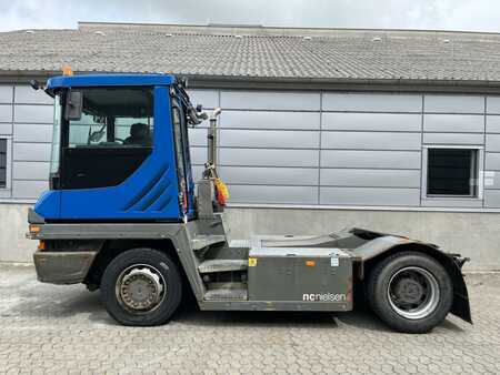 Terminálový traktor 2012  Terberg RT223 4X4 (1)