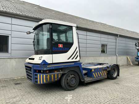 Terminal tractor 2015  Terberg RT223 4X4 (2)