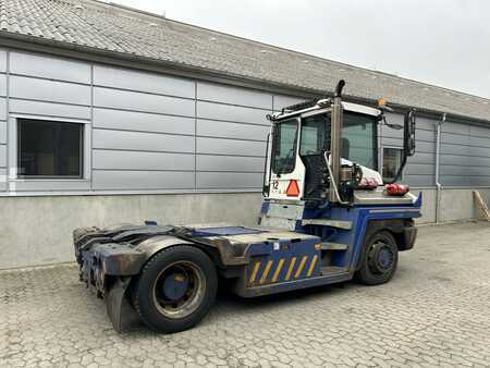 Terminal tractor 2015  Terberg RT223 4X4 (3)