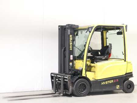 Chariots électriques à 4 roues 2019  Hyster J2,5XN (2)