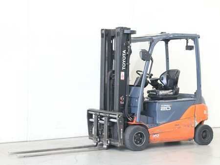 Elektro 4 Rad 2015  Toyota 8FBMT20 (2)