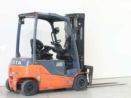 Elektro 4 Rad 2015  Toyota 8FBMT20 (3)