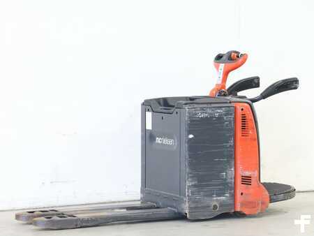 Porta-paletes elétrico 2021  Linde T20AP/131-08 (2)