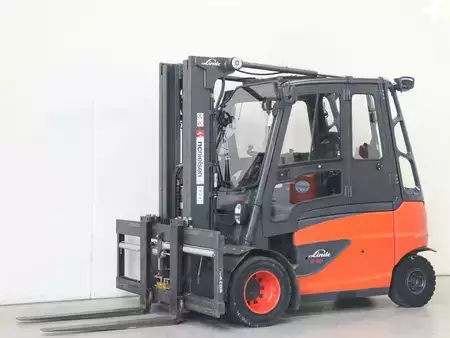 El truck - 4 hjulet 2020  Linde E50/600HL/388 (2)