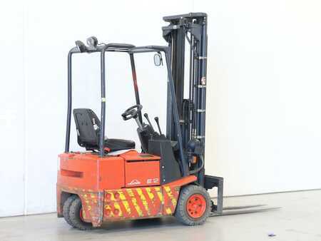 Electric - 3 wheels 2001  Linde E12/324 (3)