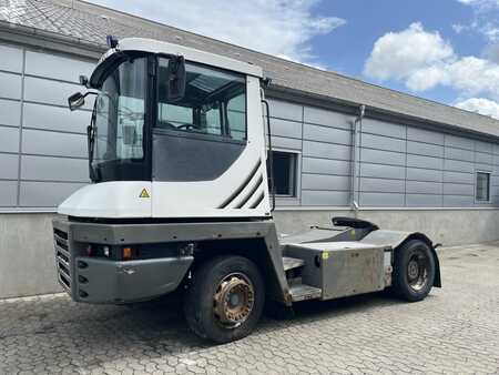 Terminal tractor 2011  Terberg TT223 4X2 (2)