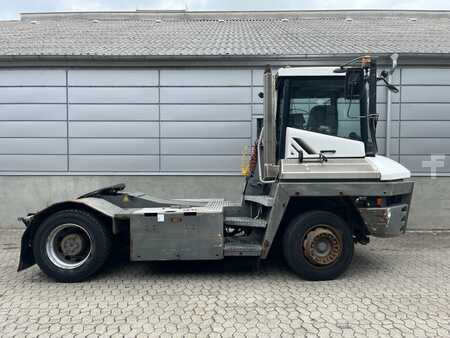 Terminal tractor 2011  Terberg TT223 4X2 (4)