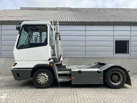 Terminálový traktor 2016  Terberg YT222 4x2 (1)