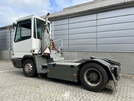 Terminálový traktor 2016  Terberg YT222 4x2 (3)