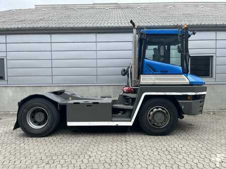 Terminálový traktor 2017  Terberg RT223 4x4 (4)