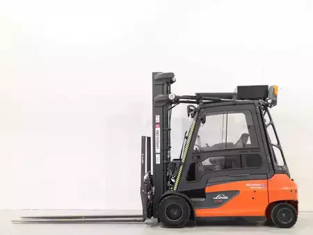 Carrelli elettrici 4 ruote 2020  Linde E35L/387 (1)