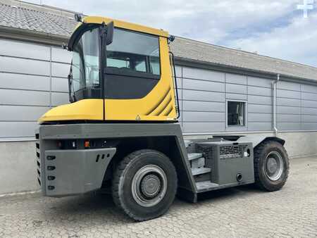 Terminálový traktor 2017  Terberg RT403 4X4 (2)