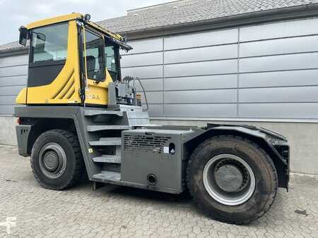 Terminálový traktor 2017  Terberg RT403 4X4 (6)