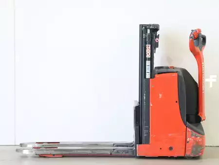 Pallet Stackers 2020  Linde D06/1160-01 (1)