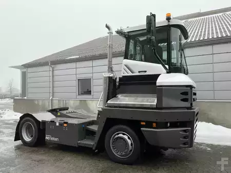 Terminál traktor 2021  Terberg RT223 4X4 (5)