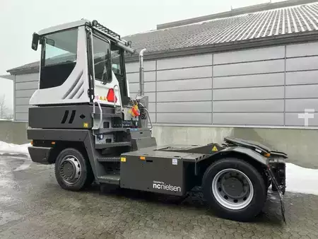 Terminál traktor 2021  Terberg RT223 4X4 (6)
