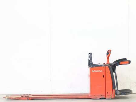 Nízkozdvižný vozík 2022  Linde T20AP/1153-00 (1)