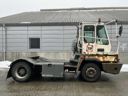 Terminál traktor 2010  Terberg YT182 4X2 (4)