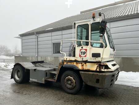 Terminál traktor 2010  Terberg YT182 4X2 (5)