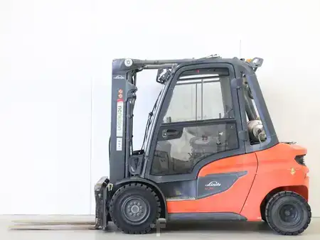 Carrelli elevatori GPL 2023  Linde H35T/1202-01 (1)