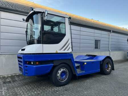 Terminálový traktor 2020  Terberg TT223 4X2 (2)