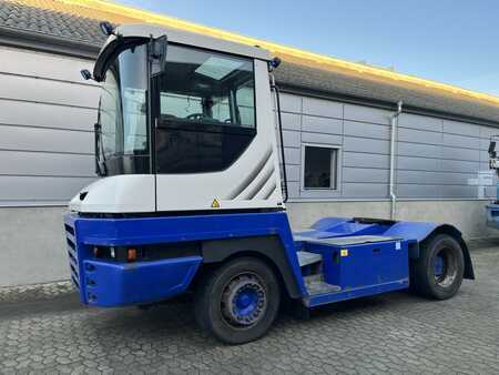 Terminálový traktor 2020  Terberg TT223 4X2 (2)