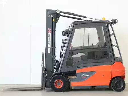 El truck - 4 hjulet 2015  Linde E30L/387 (1)