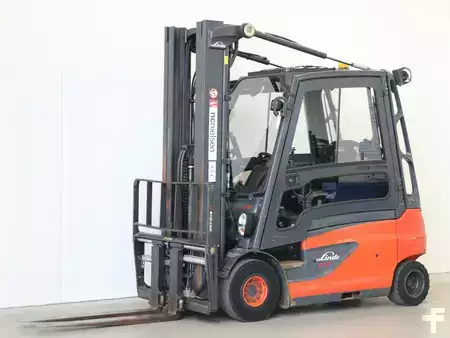 El truck - 4 hjulet 2015  Linde E30L/387 (2)
