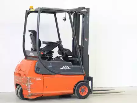 Elektromos 3 kerekű 2004  Linde E16/335-02 (3)