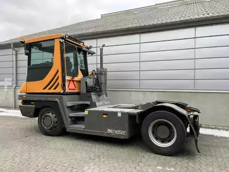 Terminal tractor 2015  Terberg RT223 4X4 (6)