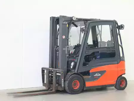 4-wiel elektrische heftrucks 2015  Linde E25L/387 (2)