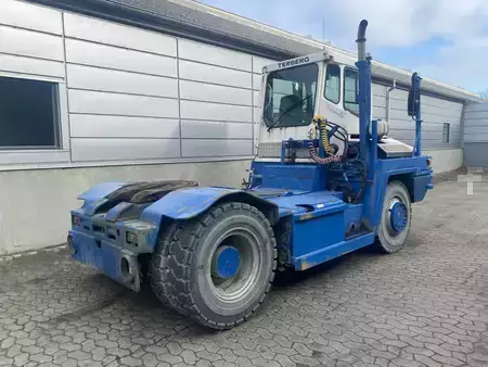 Terminal tractor 2001  Terberg RT282 4X4 (2)
