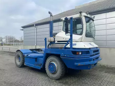 Terminal tractor 2001  Terberg RT282 4X4 (3)