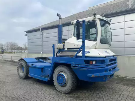 Terminal tractor 2001  Terberg RT282 4X4 (6)