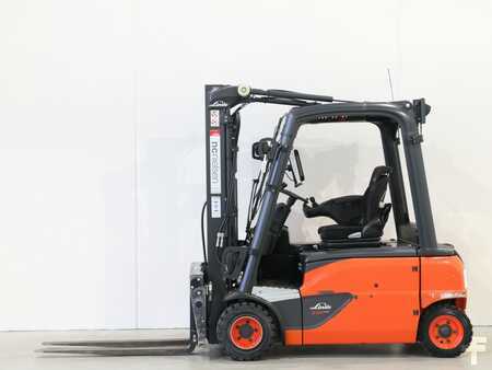 Elektryczne 4-kołowe 2023  Linde E20PL/386-02 EVO (1)