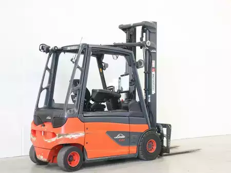 Carrelli elettrici 4 ruote 2021  Linde E30L/387 (3)