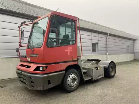 Terminal tractor 2013  Terberg YT182 4X2 (2)