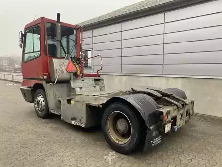 Terminal tractor 2013  Terberg YT182 4X2 (3)
