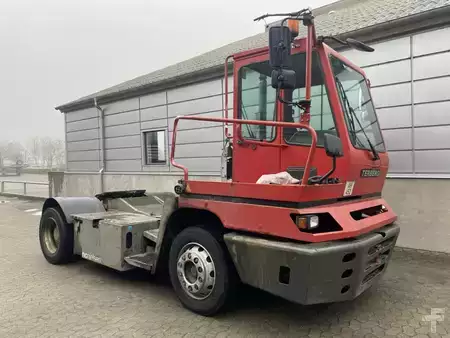 Terminal tractor 2013  Terberg YT182 4X2 (6)
