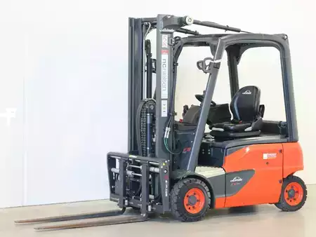 Elektryczne 4-kołowe 2024  Linde E16P/386-02 EVO (2)