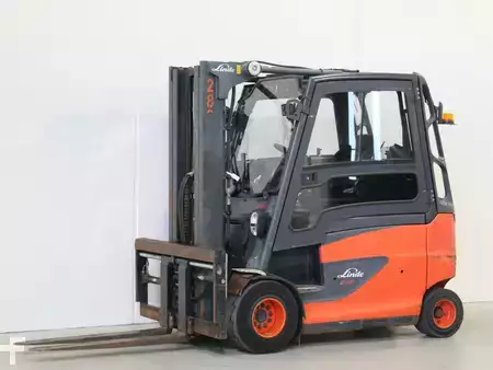 Eléctrico - 4 rodas 2012  Linde E35HL/387 (2)